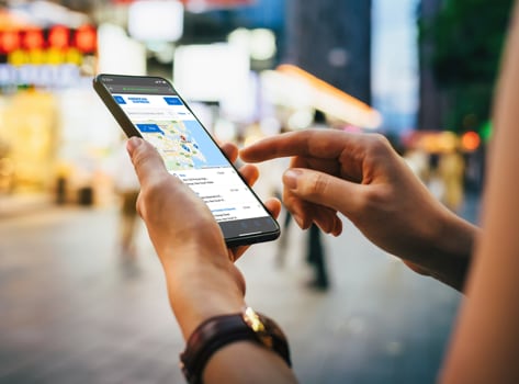 A Platinum Corporate Card Member using American Express maps