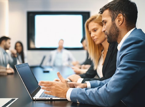  A Corporate Card Member discusses about the spend benchmarking