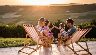 benefits and risks of owning a credit card