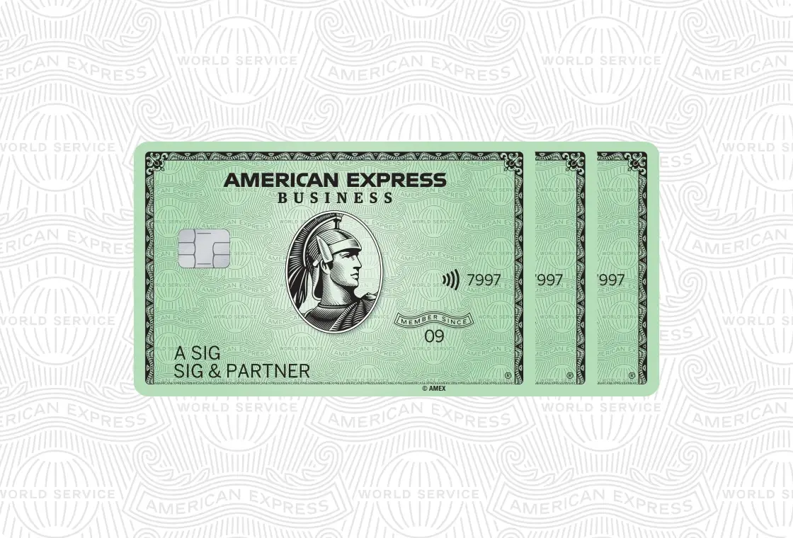 Drei Business Card Zusatzkarten vor einem strukturiertem Hintergrund.