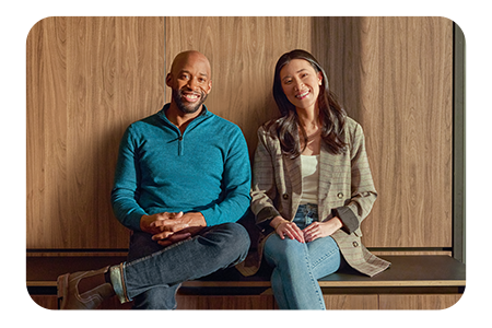 Photo Collegues Chatting Image