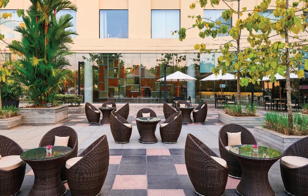 Alfresco - Courtyard by Marriott Hotel