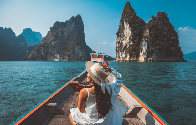 Explore the World with Amex