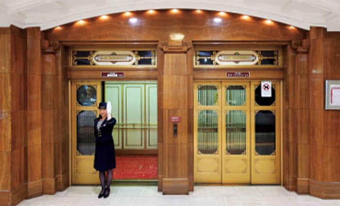 Entrance to Nihombashi Takashimaya Main Building