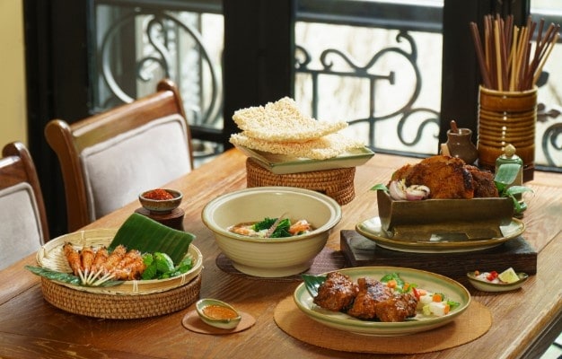 Home Vietnamese Restaurant