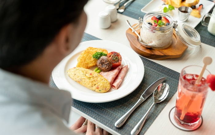 Coffee & Crumble Eatery - Maitria Hotel & Residence Rama 9 Bangkok