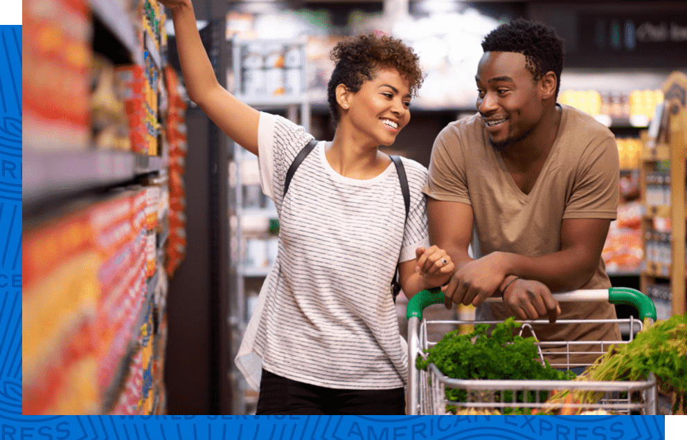 A couple easily grocery shopping, knowing that paying with Google Pay won’t slow them down.