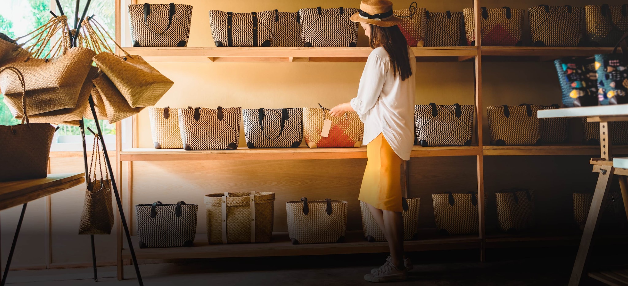 American Express Cardmember making a Card payment