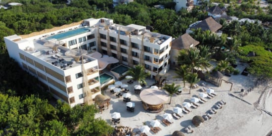 Ana y José Holbox Dedicated