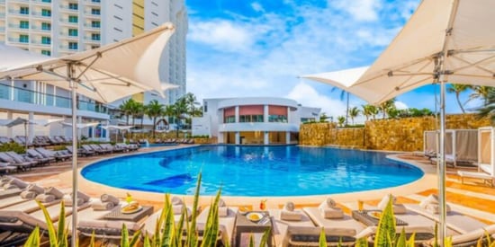 Krystal Grand Cancún Dedicated