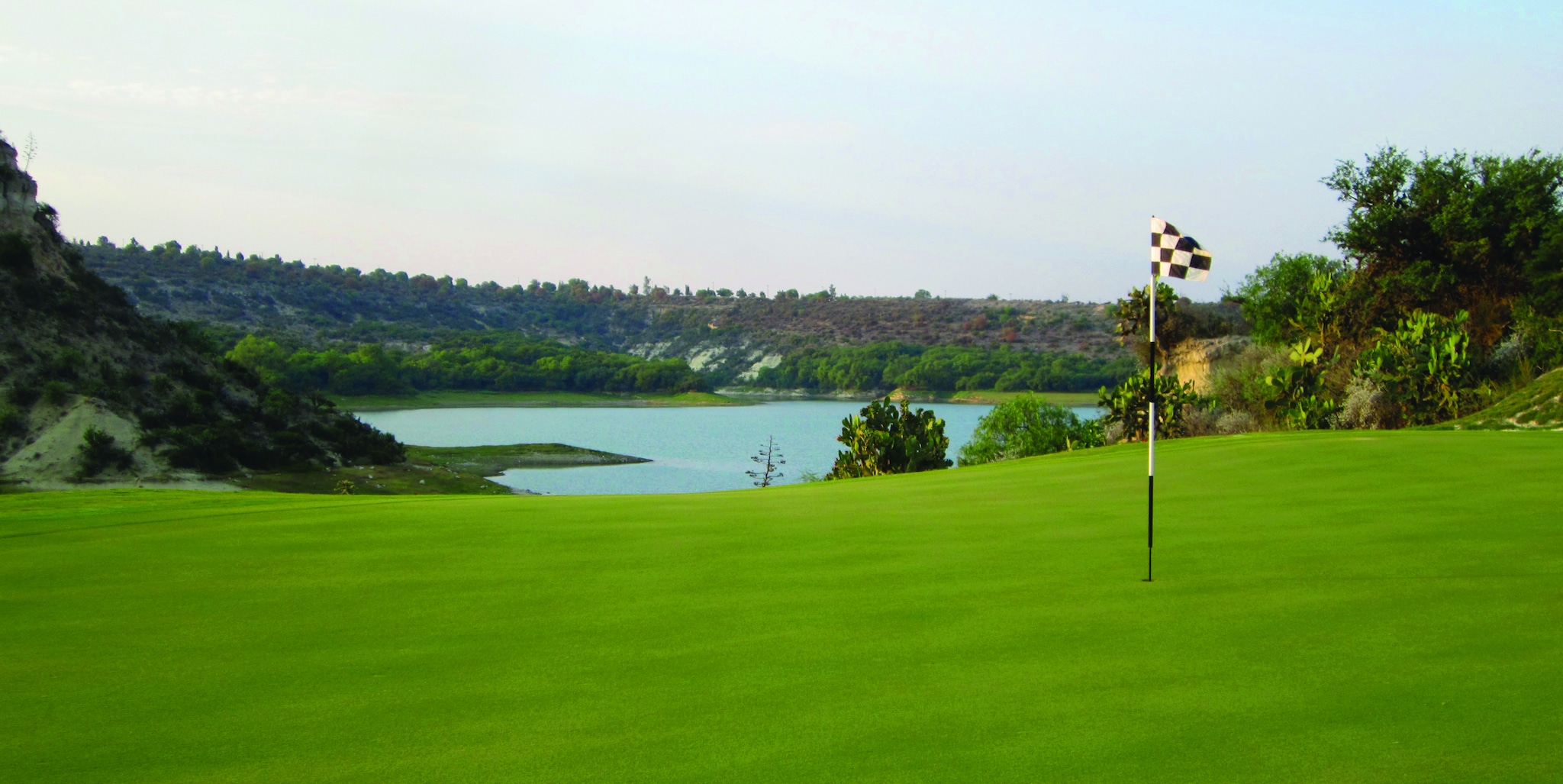 AMANALI COUNTRY CLUB ¹⁴