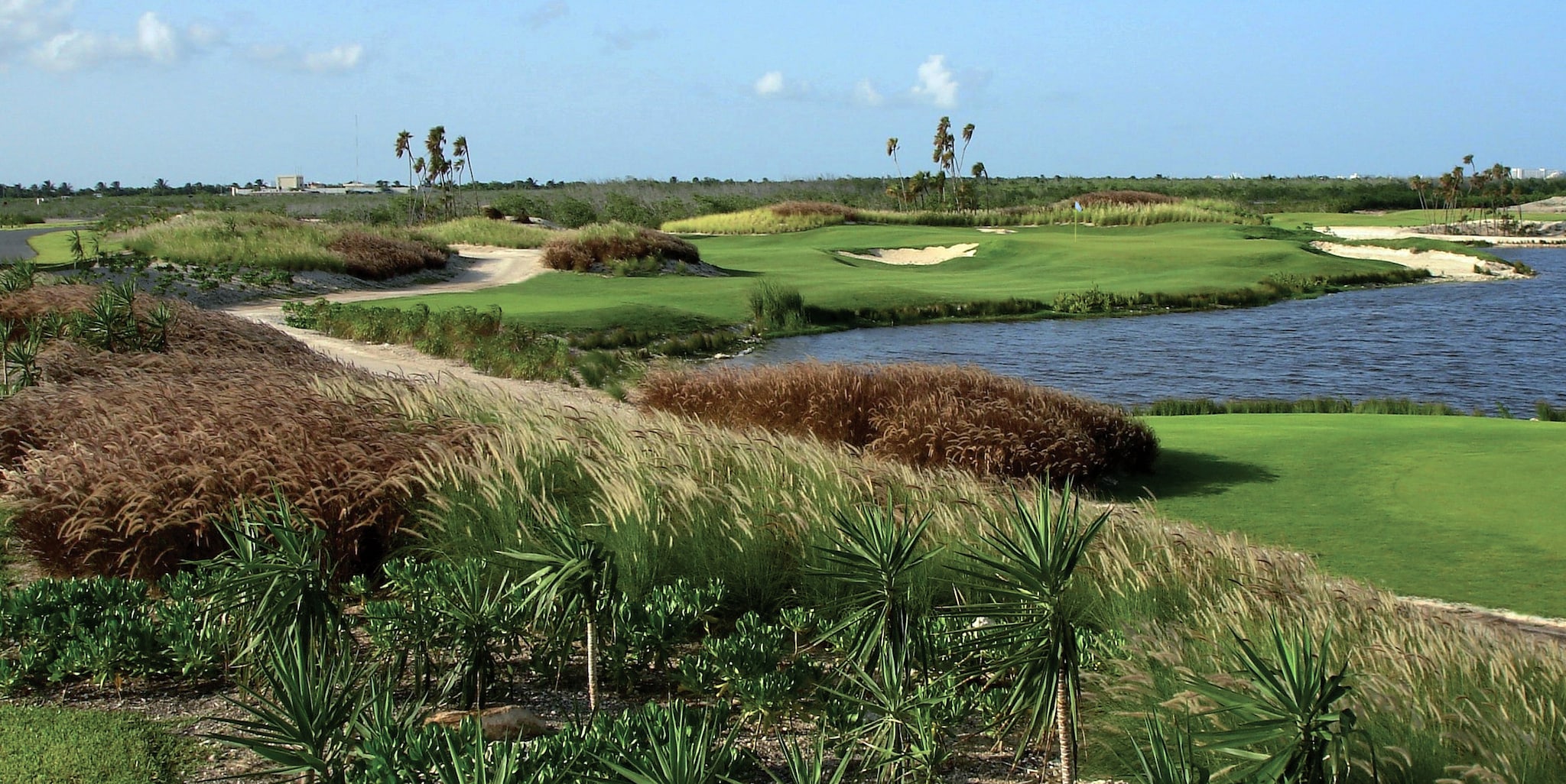 RIVIERA CANCÚN GOLF & RESORTS²³