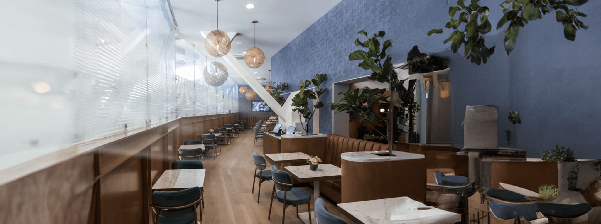 Restaurante en tendencia sin comensales.              