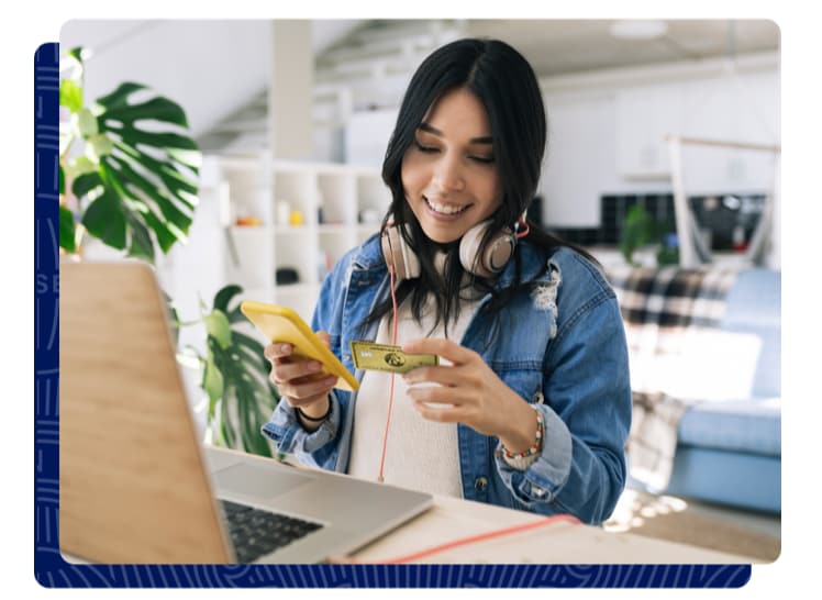 Une personne qui ajoute sa Carte American Express dans son wallet sur son smartphone 