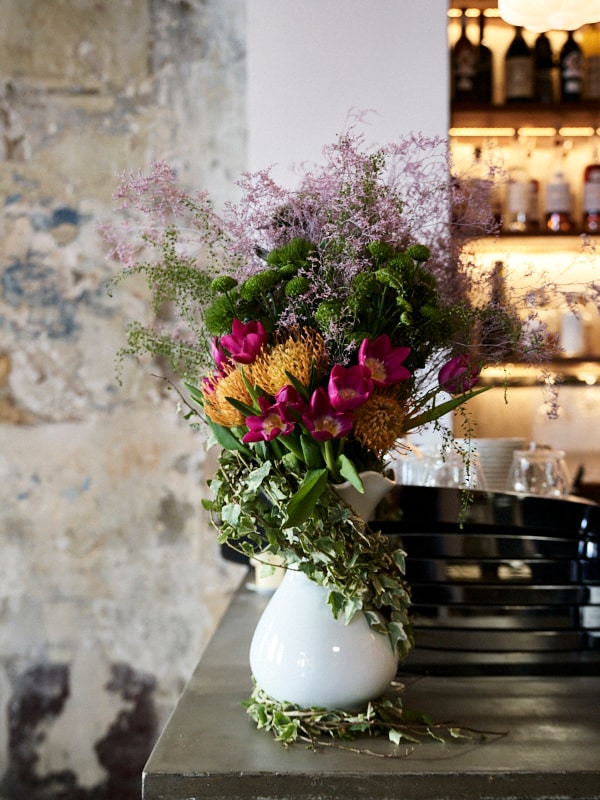 Les fleurs dans le restaurant Carboni's