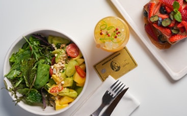 Breakfast with American Express Gold card
