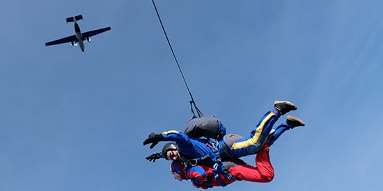 Tandem skydivers