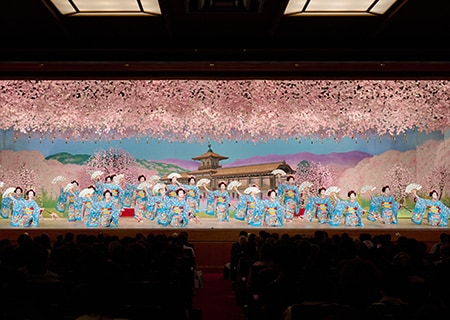 都をどり貸切公演と新緑の建仁寺 祇園トリップ  Only for Amex