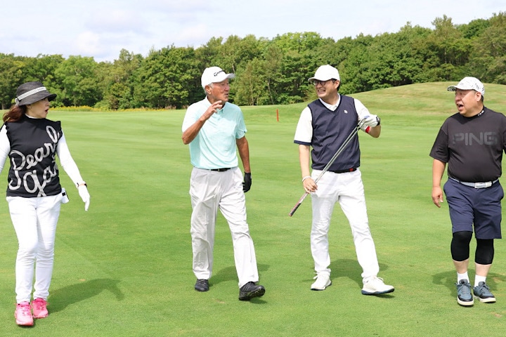 名手・青木プロのパターに関する 貴重な話に参加者は興味津々でした