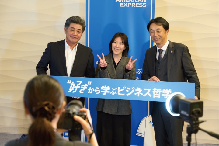 工藤さん、宮本さんも懇親会にご登場！お二人との記念写真もお土産に