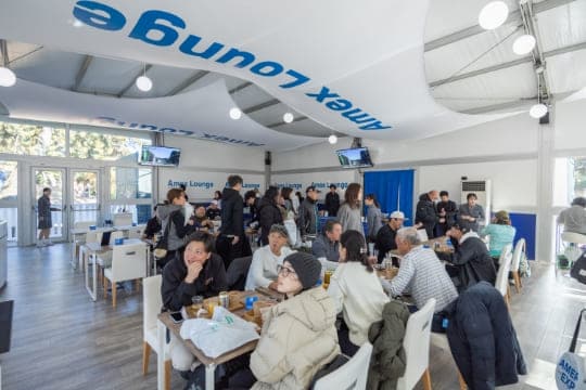 熱の入った応援とリラックスが同居する特別空間