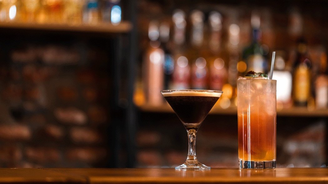 【初心者向け】バーの楽しみ方～種類や頼み方など基礎から解説～
