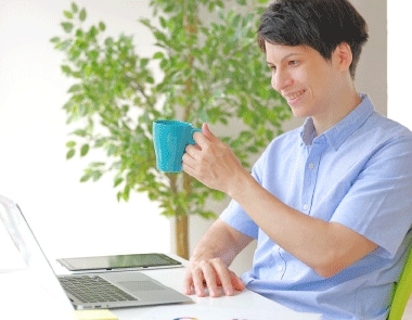 専門家に聞いた、眠気覚ましに効果的な飲み物5選