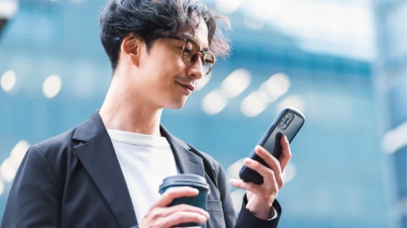 クレジットカードの使い方を解説！メリットやシーン別の利用手順、上手な活用方法まで紹介