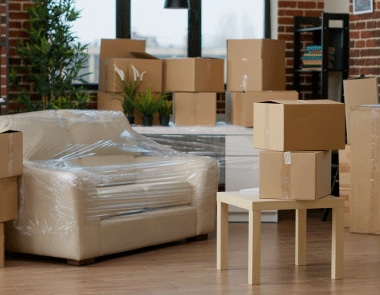 引っ越し費用の相場は？クレカで賢く支払う方法も解説