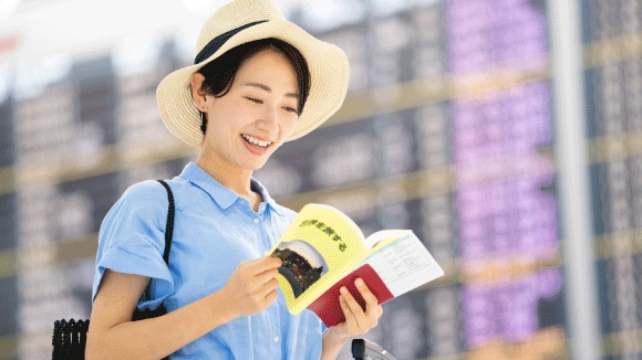 海外旅行保険はクレカ付帯だけで十分？サポート内容や任意保険も解説