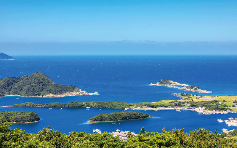 見晴らしの良さを誇る「城岳展望所」で五島の島々を一望