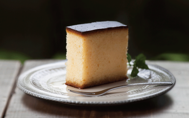 ラム酒を利かせた大人カステラ。くにひろ屋の「洋酒ケーキ」