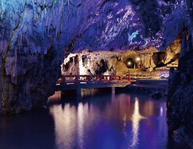 【2023版】全国のおすすめパワースポット鍾乳洞5選