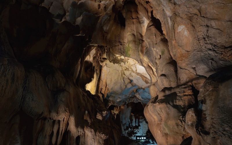 【岐阜県郡上市】恋するふたりにぴったりの願掛けスポット「郡上八幡 美山鍾乳洞」
