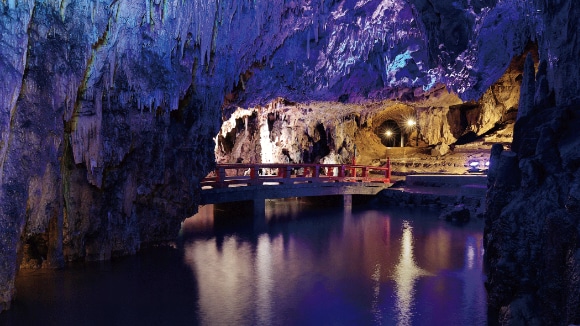 【2023版】全国のおすすめパワースポット鍾乳洞5選