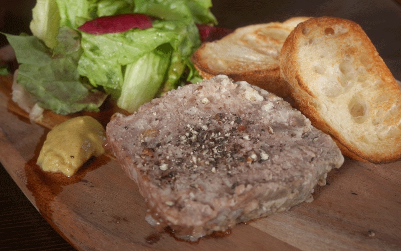 レトロな空間でいただく絶品イタリアン「ワーズワース佐原」