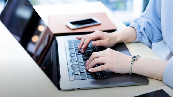 「各位」の基本的な意味や使い方・失礼のないビジネス文書の基本マナー