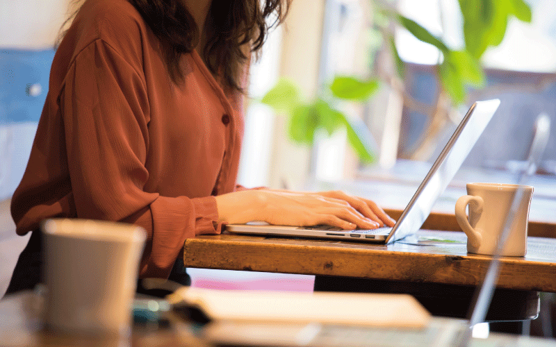 電源＋Wi-Fi完備のカフェとは？