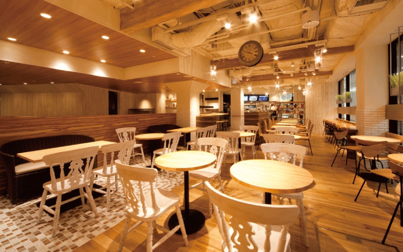 セルフサービスだから気兼ねなく過ごせる「ベシャメルカフェ」