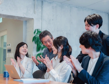 ピグマリオン効果とは？ハロー効果やホーソン効果、ゴーレム効果との違いも解説