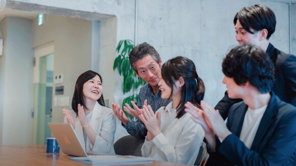 ピグマリオン効果とは？ハロー効果やホーソン効果、ゴーレム効果との違いも解説