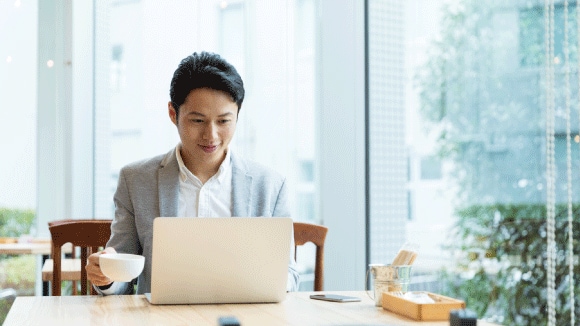 飲み会の後にお礼メールは必要？マナーや例文について解説