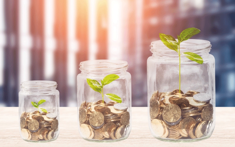 30歳代の平均貯蓄額は平均値と中央値に大きな差