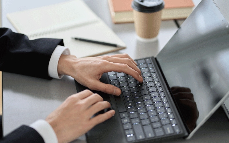 「取り急ぎ」の意味と例文