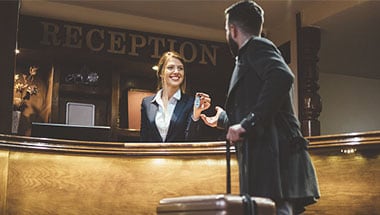 急遽予約したホテルでの宿泊料