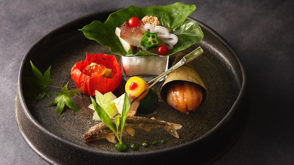 五感で味わう、秋の実りと和の美意識。（校倉 - Azekuraでのディナー）