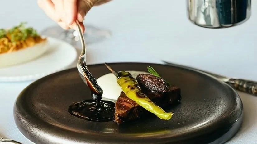 伝統に新しい解釈を重ねて。ここから始まる、現代フレンチ。