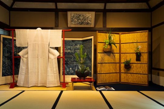 築130年の京町家「玄想庵」で、伝統的な祭の室礼（しつらい）によるお迎え