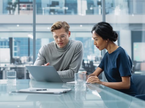 化学・電気素材メーカー