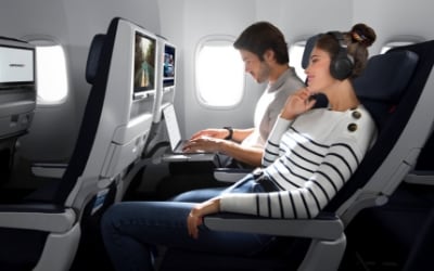 gente abordo de avion